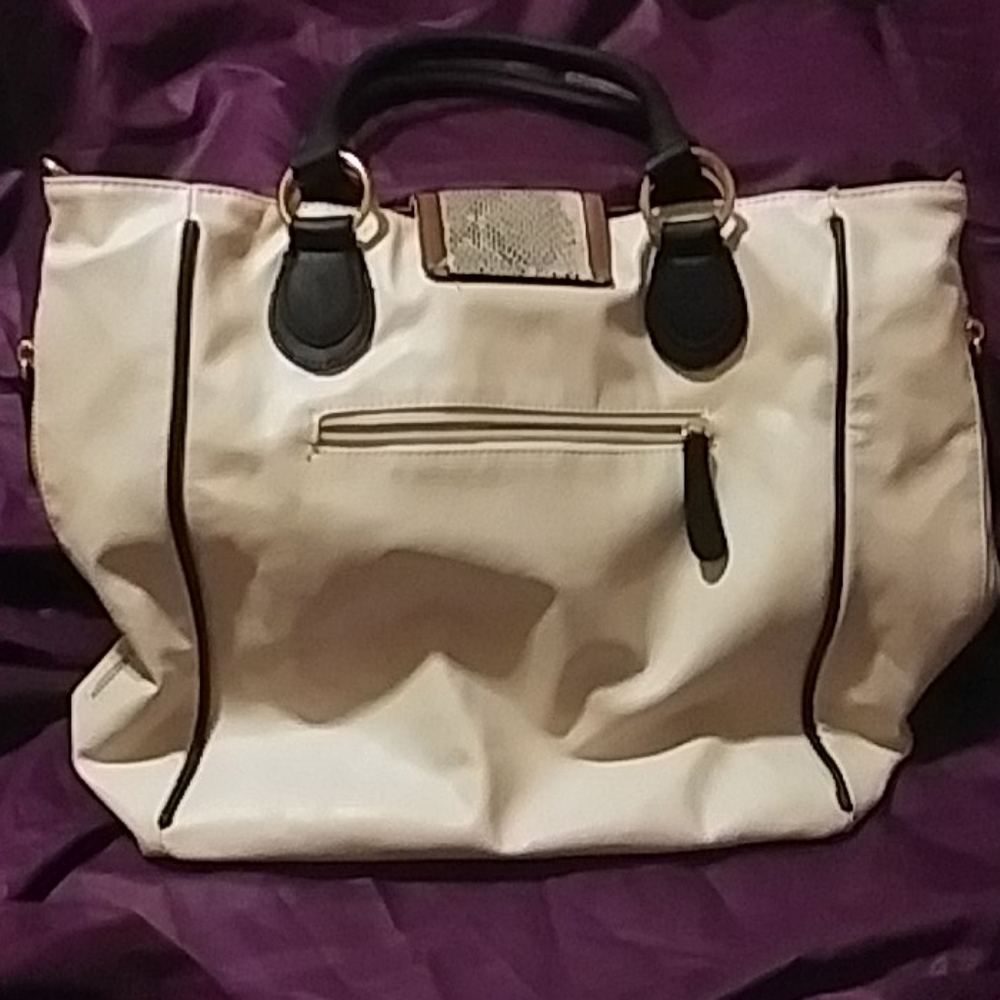 Aldo - Picture 11 of 16